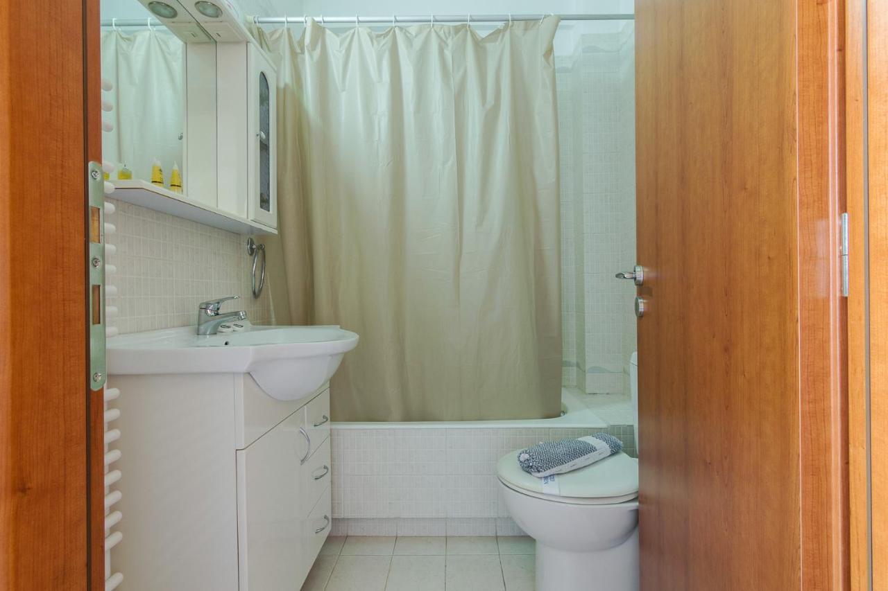 Comfort Apartment In Koukaki Athena Bagian luar foto